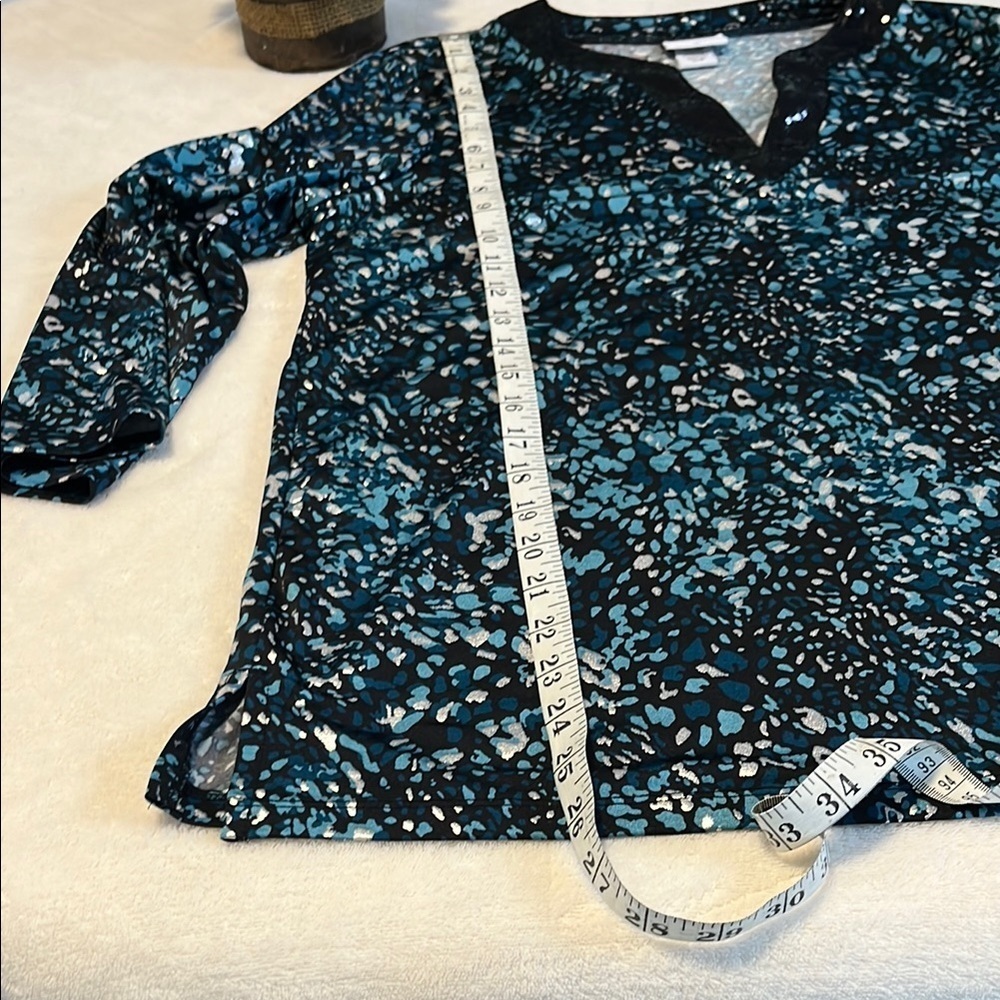 Jaclyn Smith Blue Black Abstract Print Sequin Trim Tunic Top Large - Picture 6 of 7